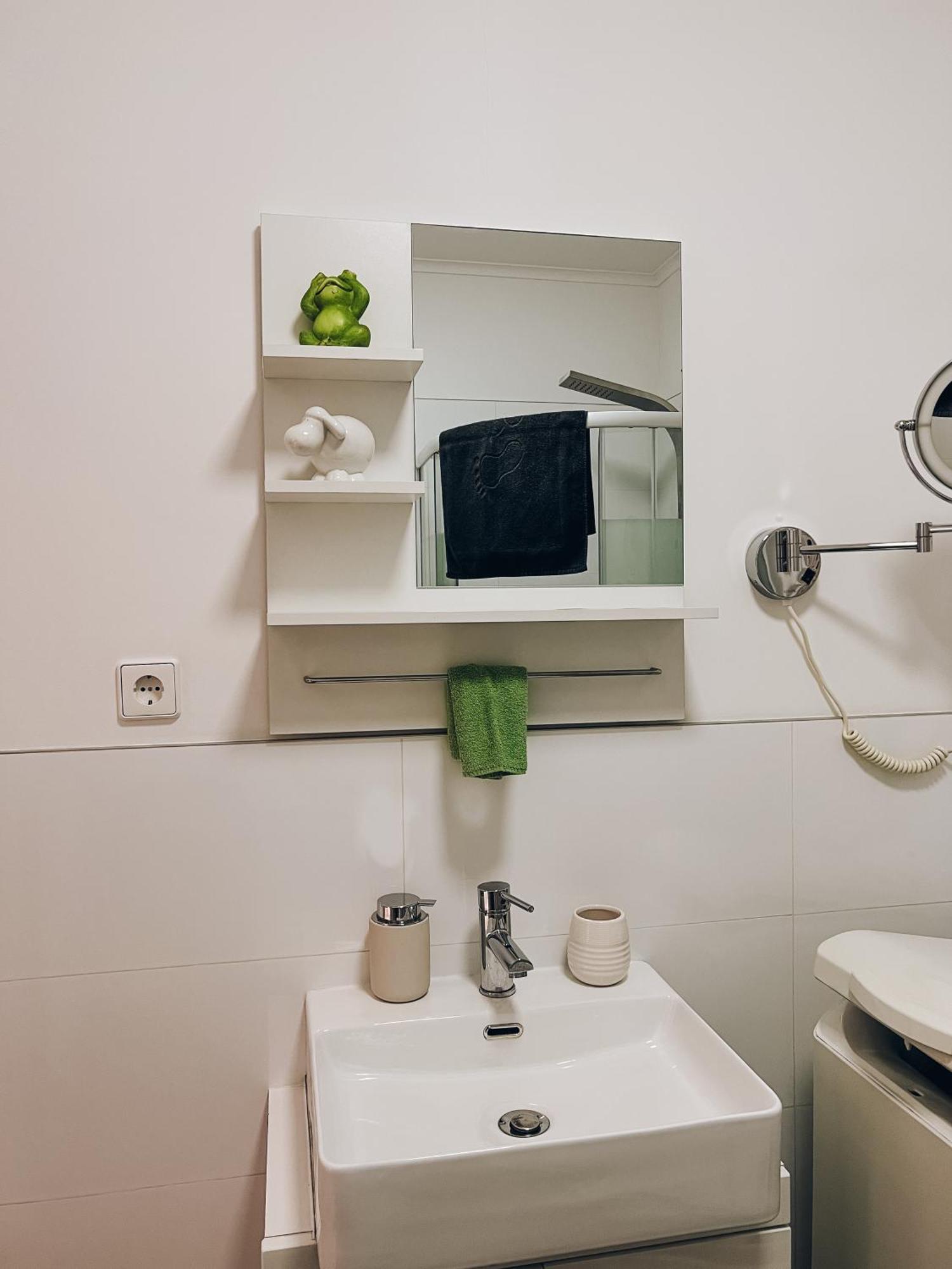 פרייברג אם נקאר Neuwertiges Apartment Mit Kostenlose Privatparkplatz Auch Fuer Transporter Geeignet R1 מראה חיצוני תמונה